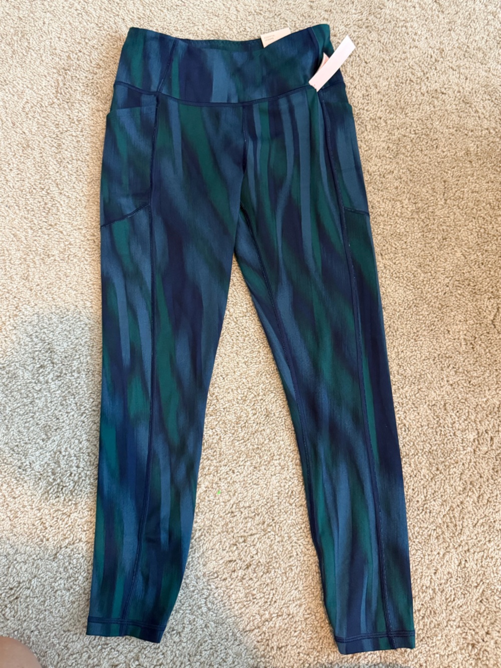 Victoria’s Secret Essential High Rise Pocket Blue Green Camo Leggings NWT Size S